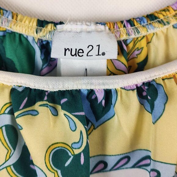 Fun Comfortable Summer Women's Blouse Top Rue21 - Picture 4 of 4